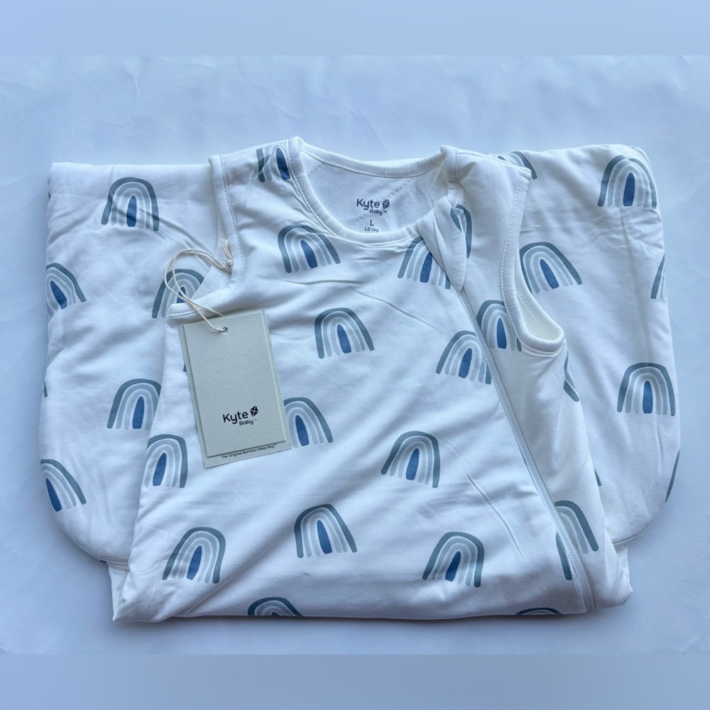 Kyte BABY - 1.0 Tog - Large - Blue Rainbow Print
